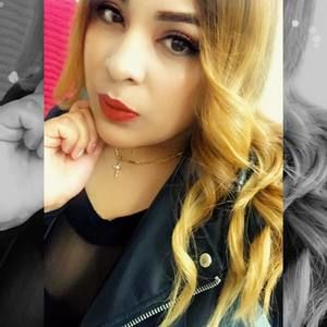 Meet your Posher, Alejandra